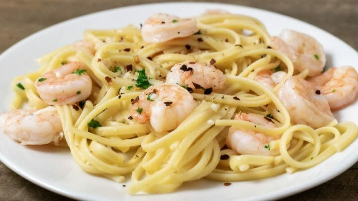 Easy Shrimp Scampi with Linguine for Two (20 min) • Zona Cooks