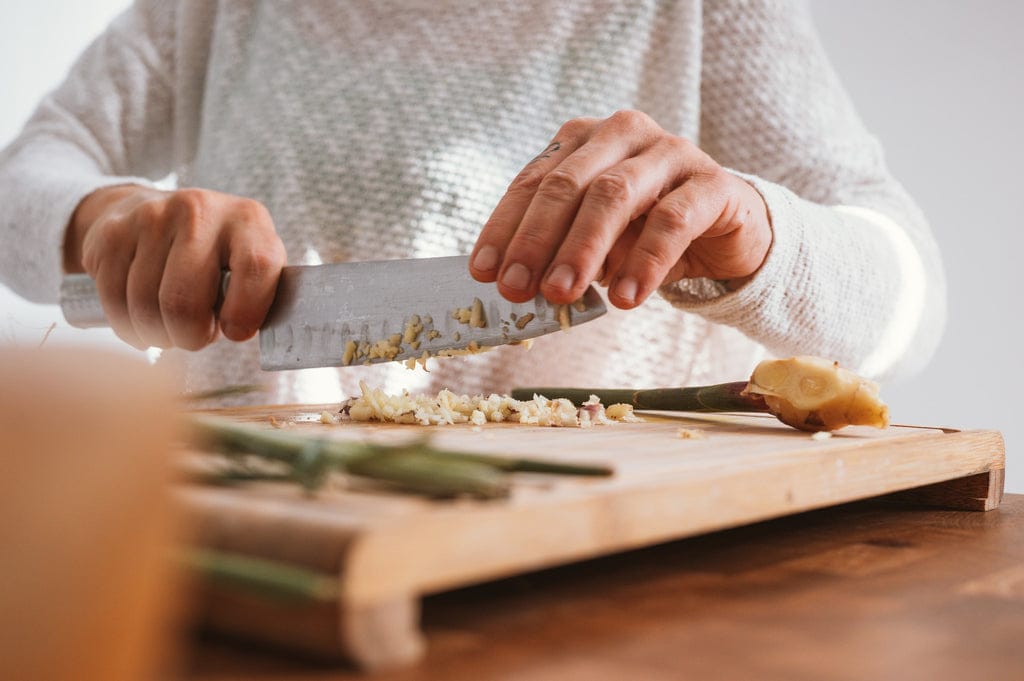 How To Use A Garlic Press | Zyliss USA – Zyliss Kitchen